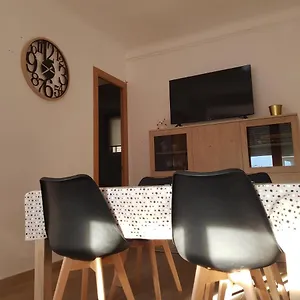 Fantastic Pis A Alt Urgell Lleida Wifi Apartamento